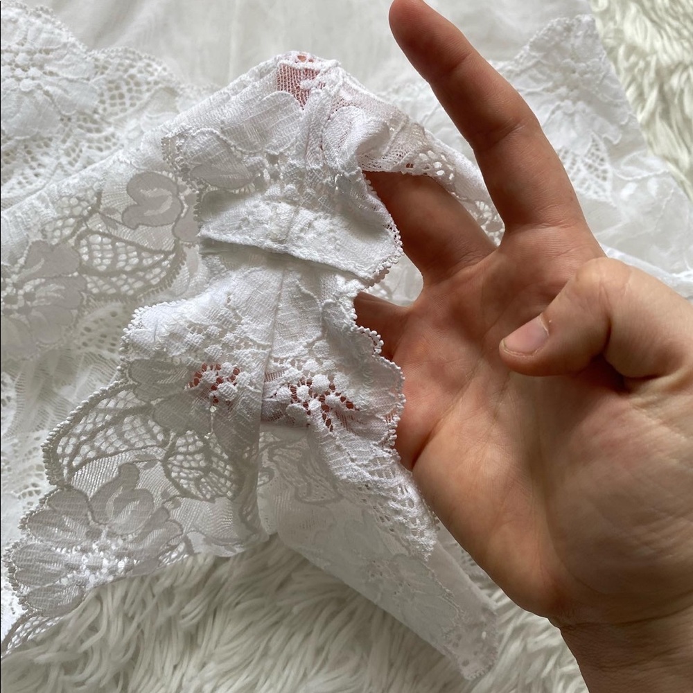 Vintage VS White Lace Bodysuit - Picture 8 of 9